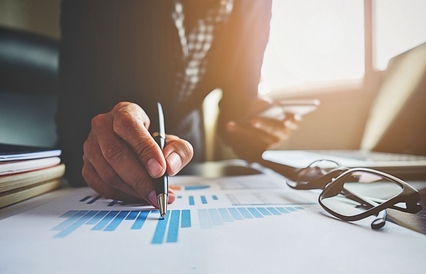 Navigating the Transition from ASPE to US GAAP: A Strategic Guide for Canadian Businesses